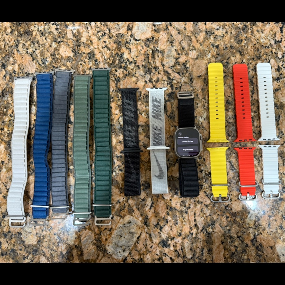 Apple Watch Ultra 1 49mm Titanium 11 Bands Included